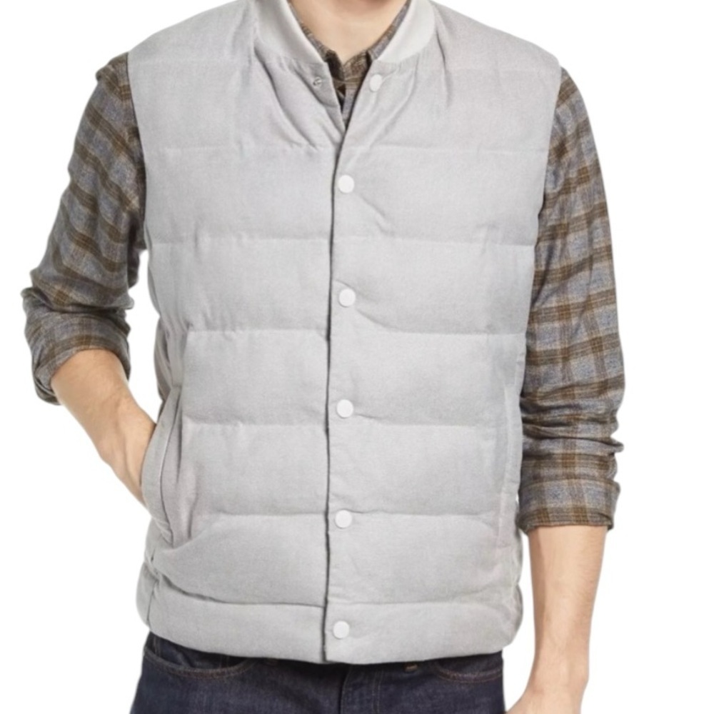 Mizzen+Main Light Gray Quilted Snap-Front Puffer Vest